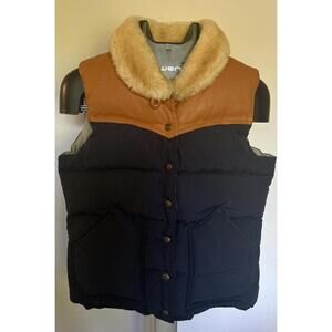 Penfield Trailwear Blue Tan Leather Trim Shearling Collar Vest Snap Front Sz Med